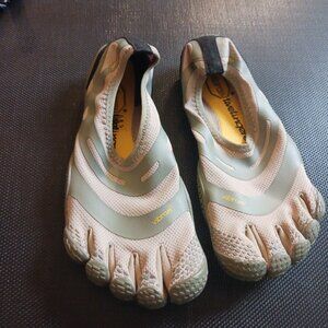 Vibram Five Finger EL-X  - Color Tan - US Size 5.5 -6 Women
